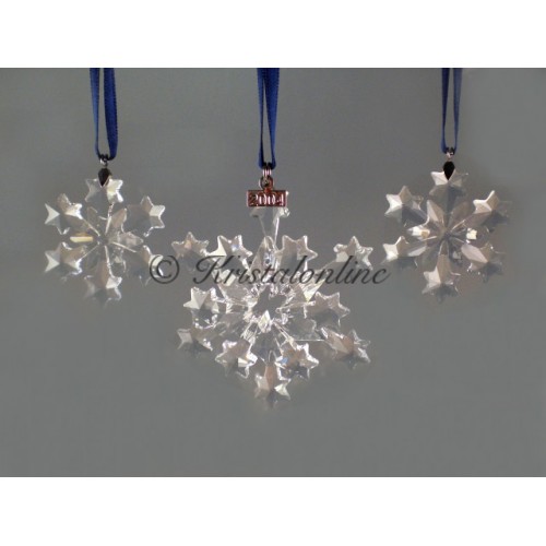 Christmas ornament set 2004  – one large, two small